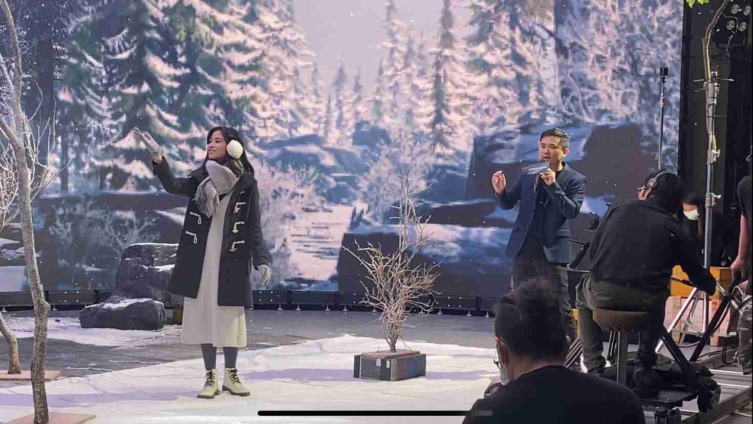 YAXIN111以ALED先进显屏技术，，，与金马奖视觉特效团队“再现影像”携手合作打造LED虚拟摄影棚，，提供沉浸式表演体验，，，并精简拍摄成本与时间